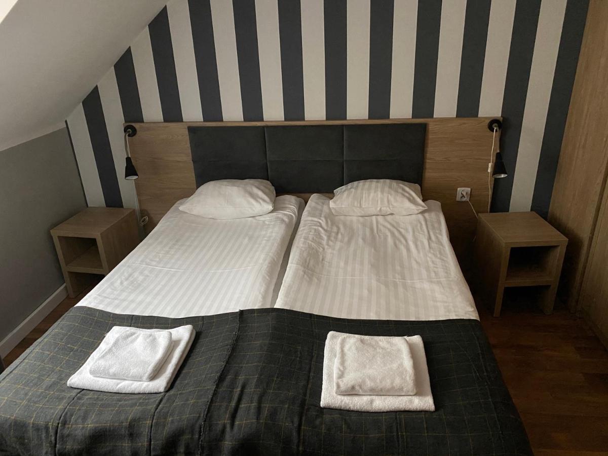 Zlote Gory - Czarna Gora Bed and Breakfast Sienna  Eksteriør billede
