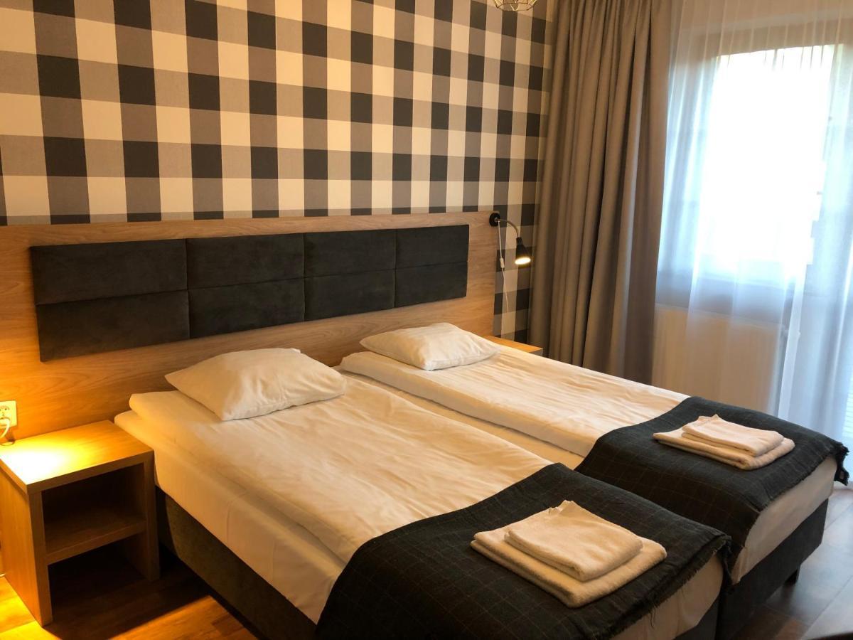 Zlote Gory - Czarna Gora Bed and Breakfast Sienna  Eksteriør billede