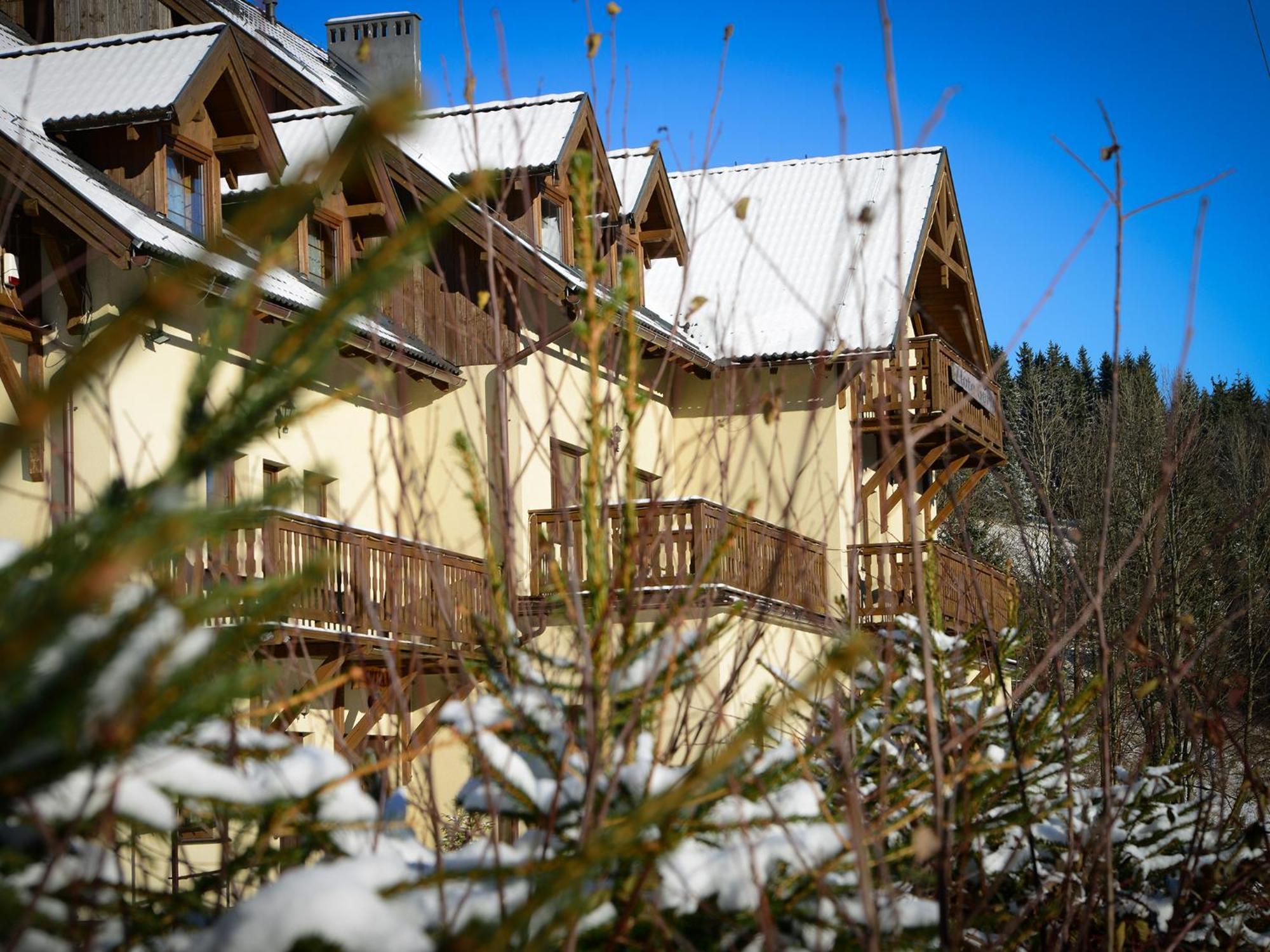 Zlote Gory - Czarna Gora Bed and Breakfast Sienna  Eksteriør billede