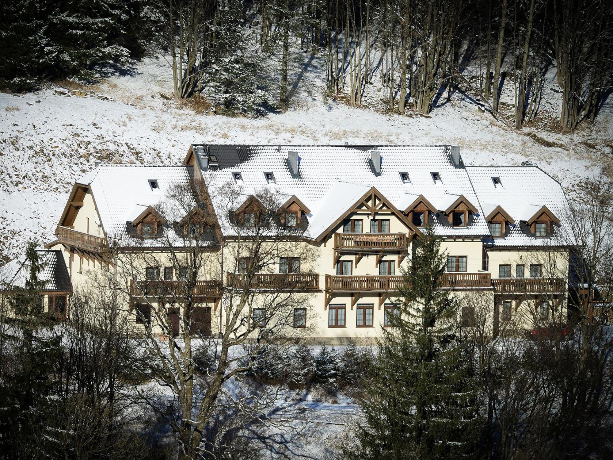Zlote Gory - Czarna Gora Bed and Breakfast Sienna  Eksteriør billede